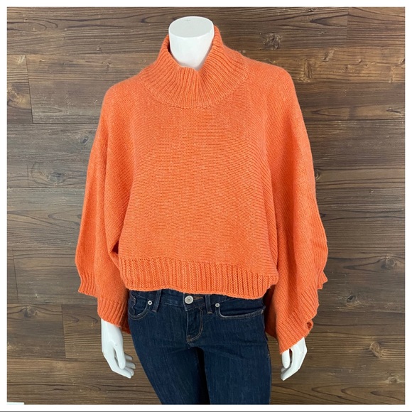 NWT Bishop + Young Olivia Cropped Poncho Sweater - Picture 4 of 8